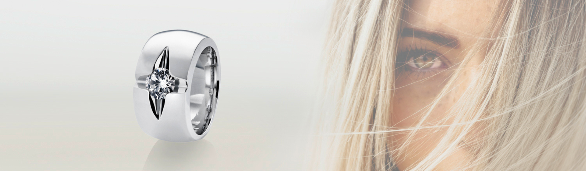 Juwelier Kr&ouml;ner Schmuck Kr&ouml;ner Atelier desk